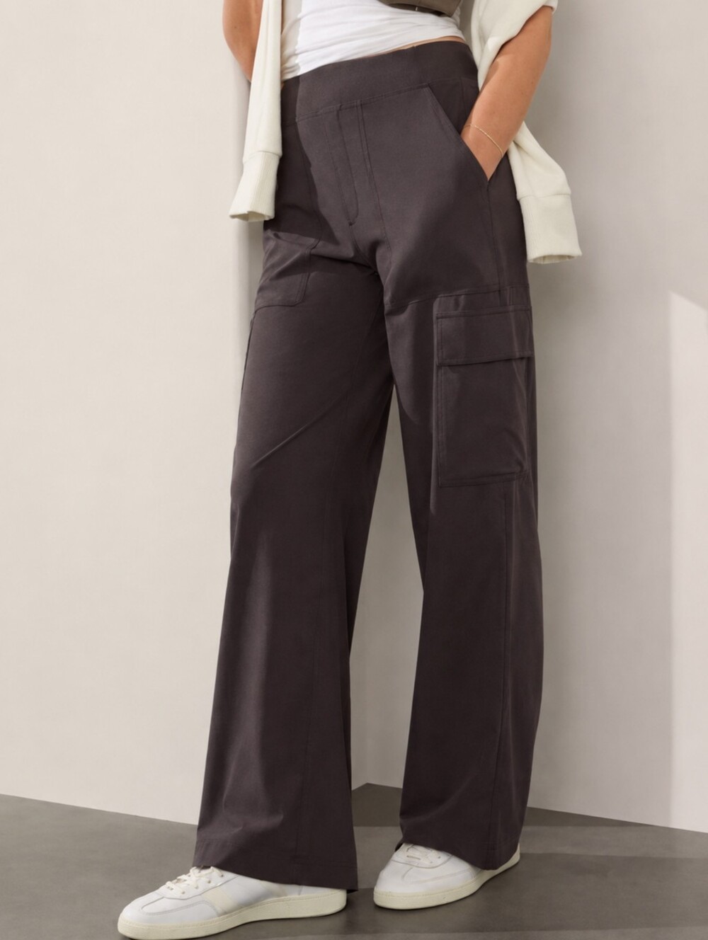 Athleta Brooklyn Heights High Rise Cargo Pants Slate Gray Size 8